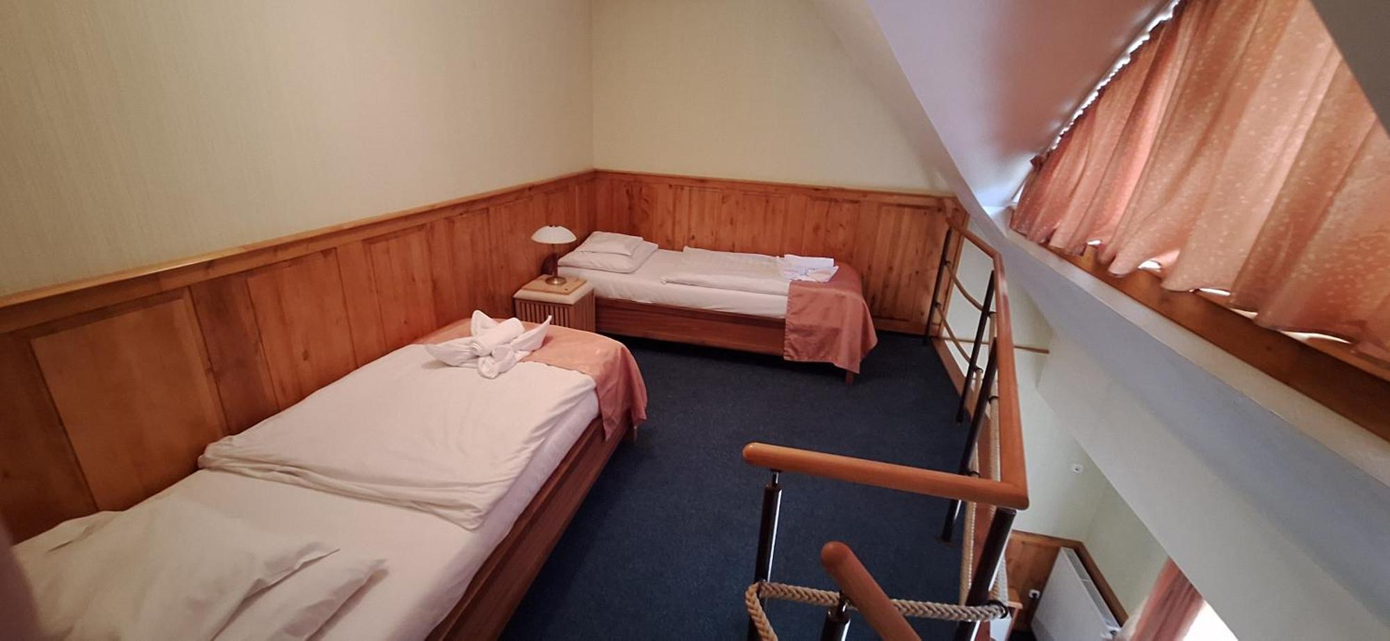 Atryum Hotel Ζολνοκ Εξωτερικό φωτογραφία