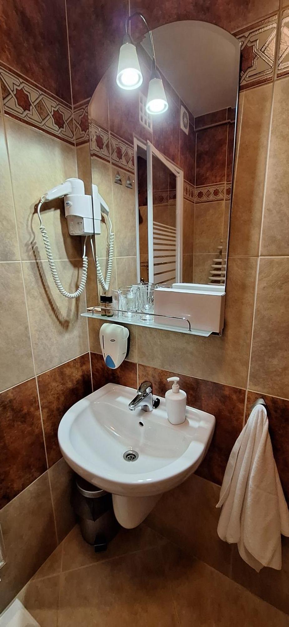 Atryum Hotel Ζολνοκ Εξωτερικό φωτογραφία