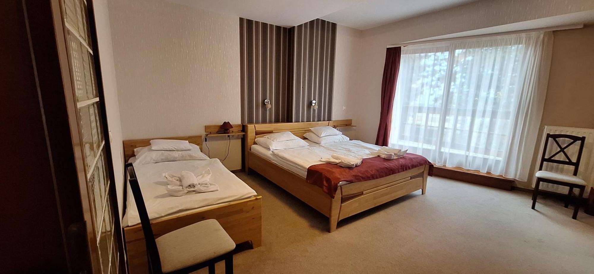 Atryum Hotel Ζολνοκ Εξωτερικό φωτογραφία
