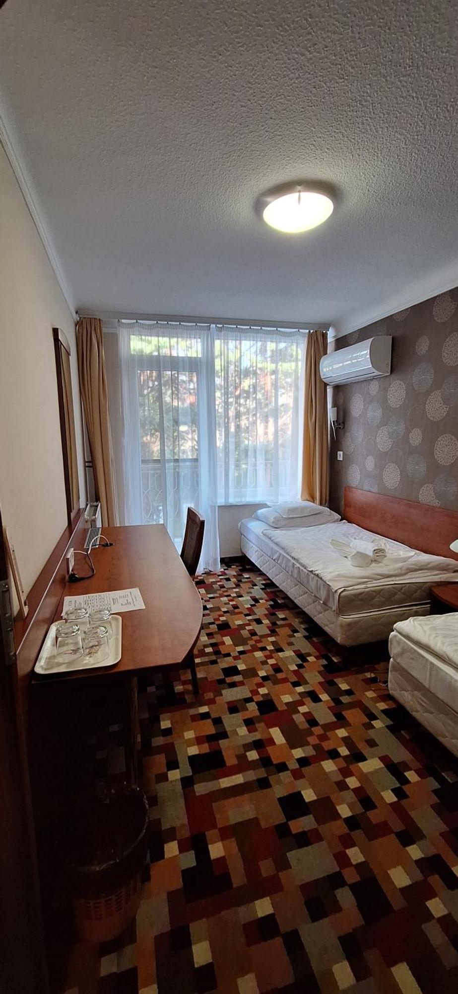 Atryum Hotel Ζολνοκ Εξωτερικό φωτογραφία
