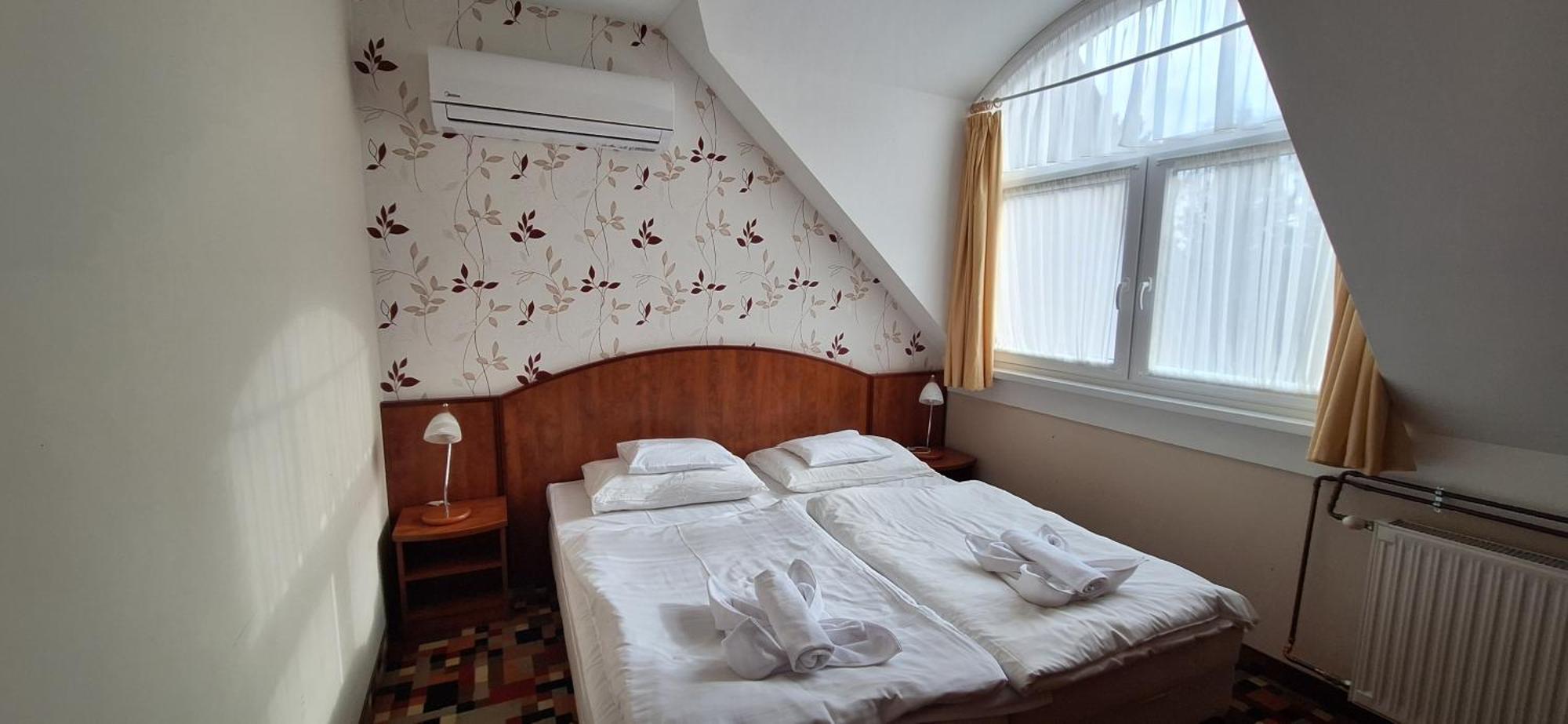 Atryum Hotel Ζολνοκ Εξωτερικό φωτογραφία